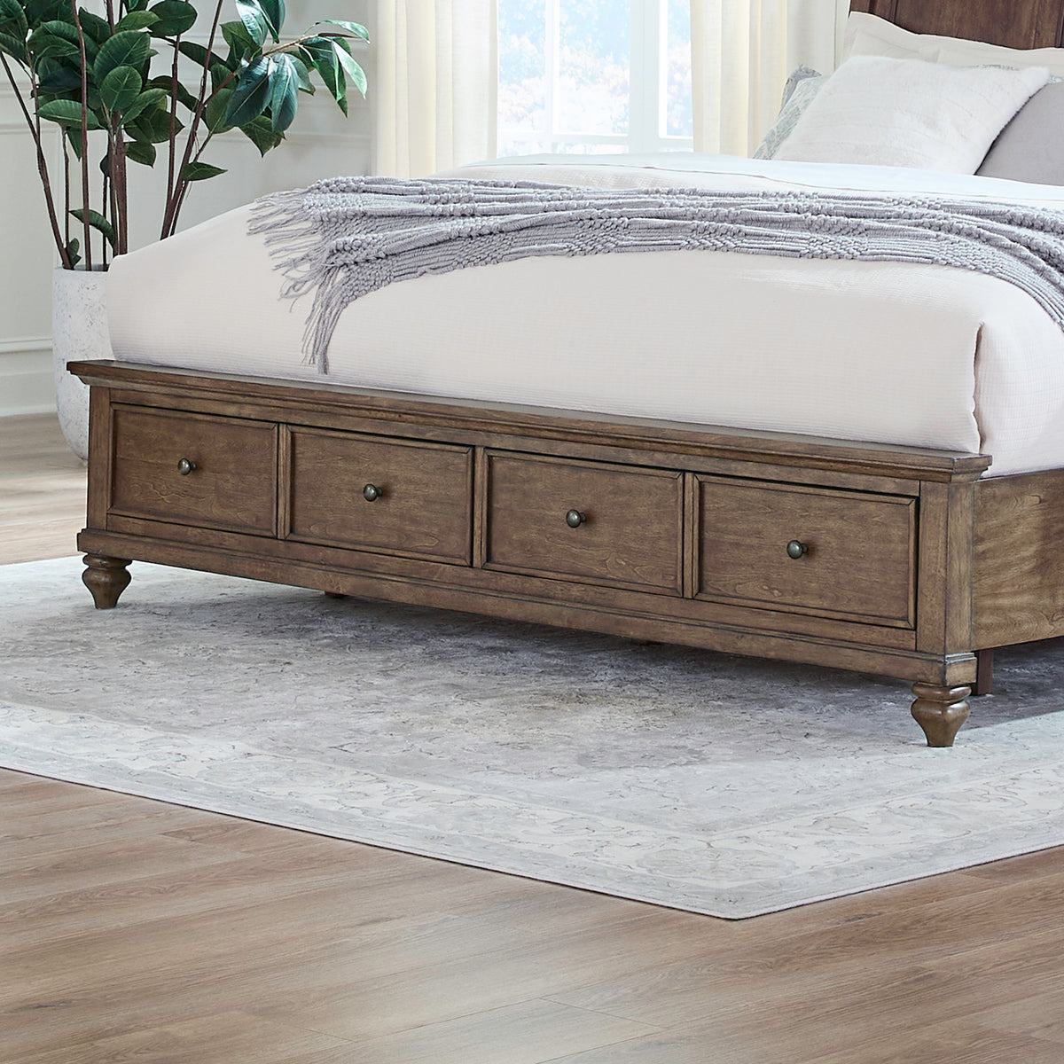 Twin Lakes King Storage Footboard