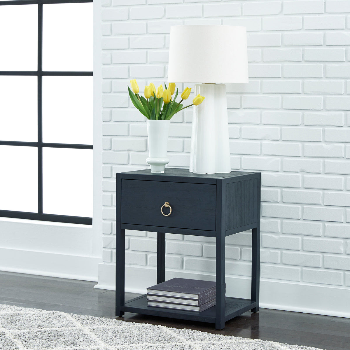 East End 1 Shelf Accent Table