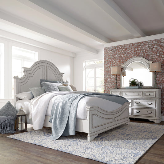 Magnolia Manor Queen Panel Bed, Dresser & Mirror Bedroom Set