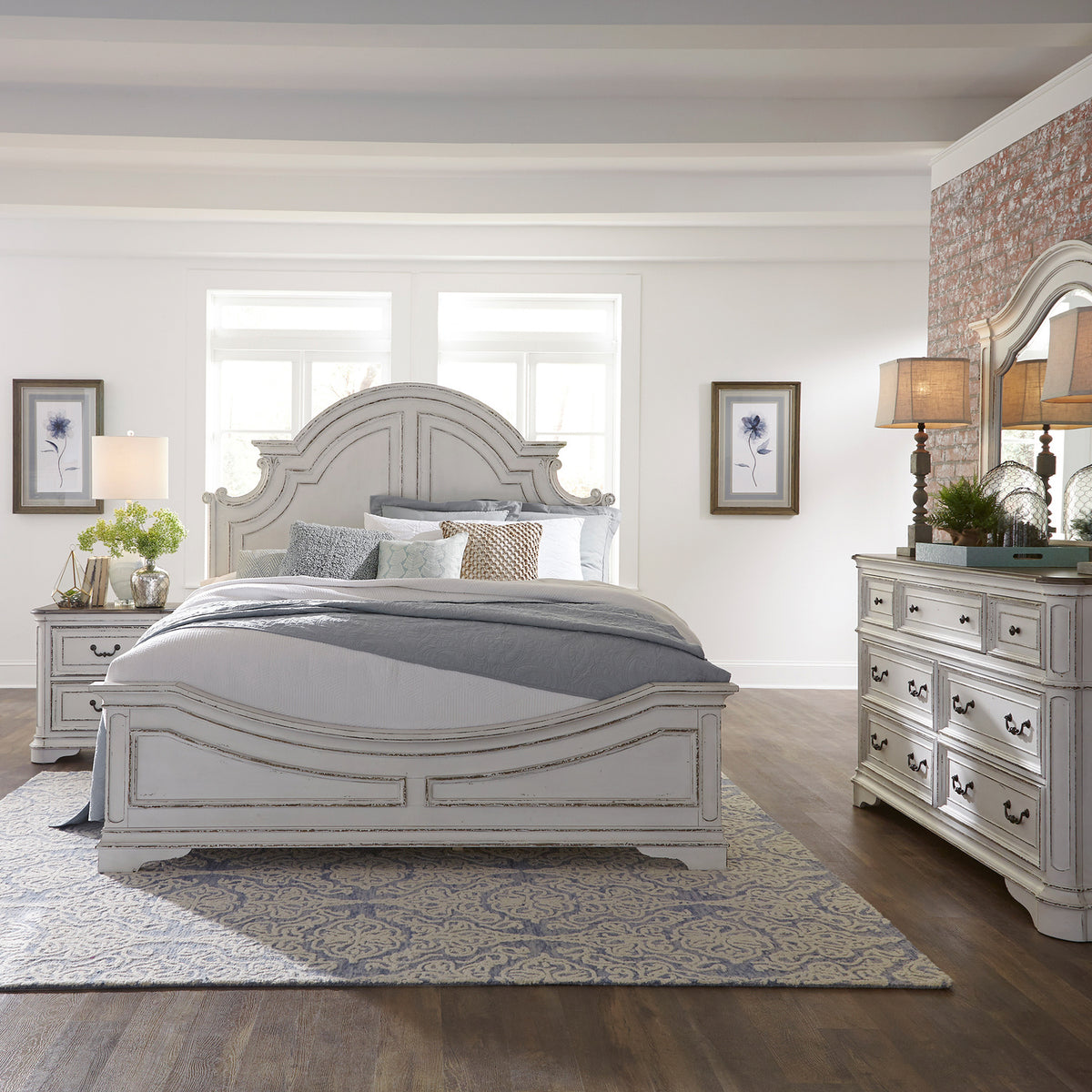 Magnolia Manor Queen Panel Bed, Dresser & Mirror, Night Stand Bedroom Set