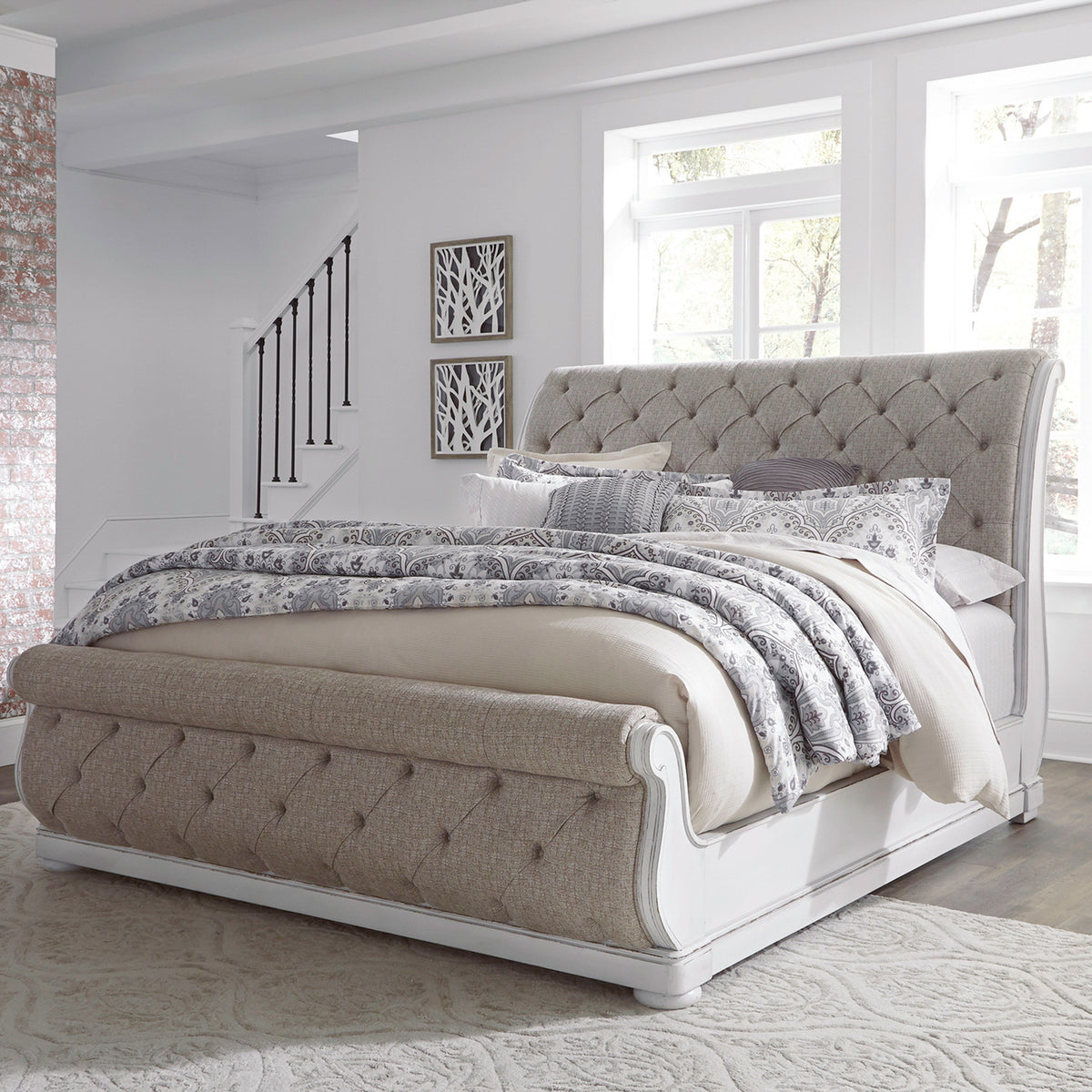 Magnolia Manor Queen Uph Sleigh Bed, 2 Nightstands