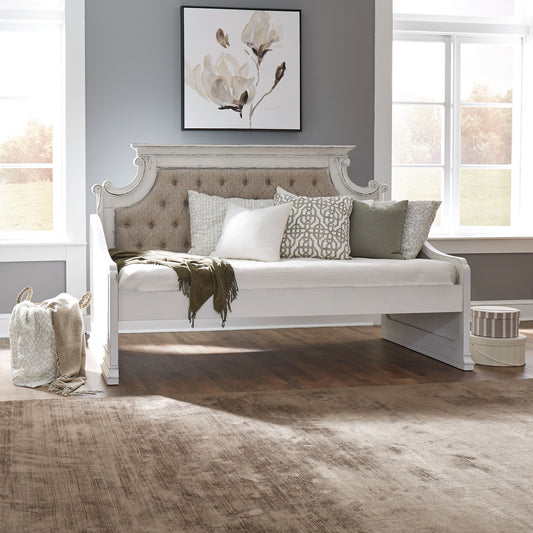Magnolia Manor Daybed Uph Back
