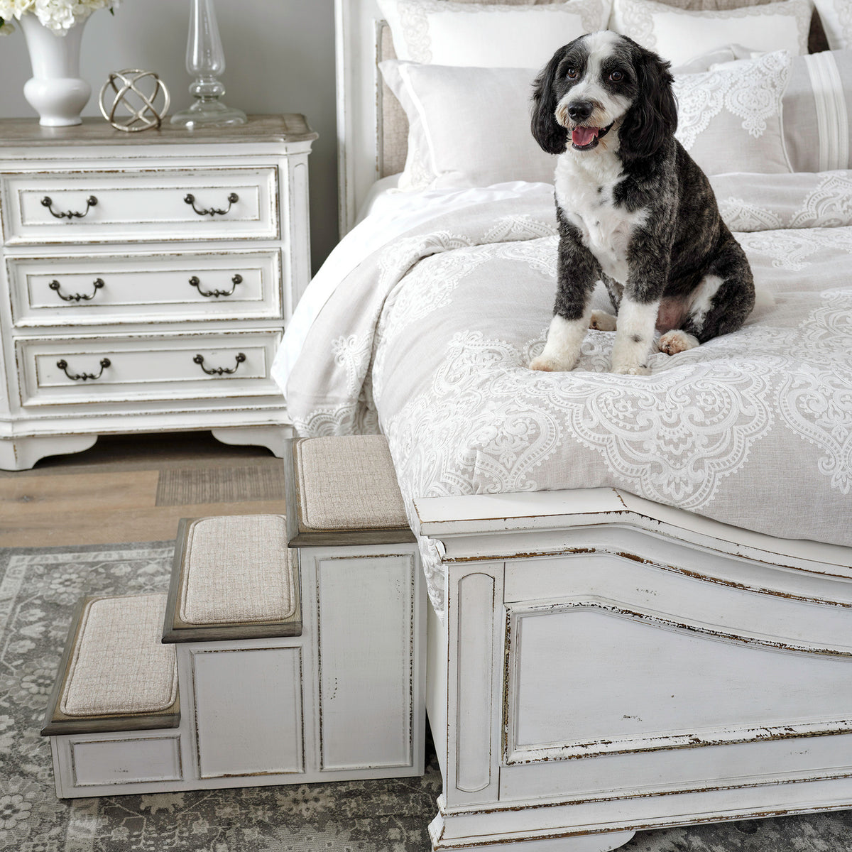 Magnolia Manor Pet Steps