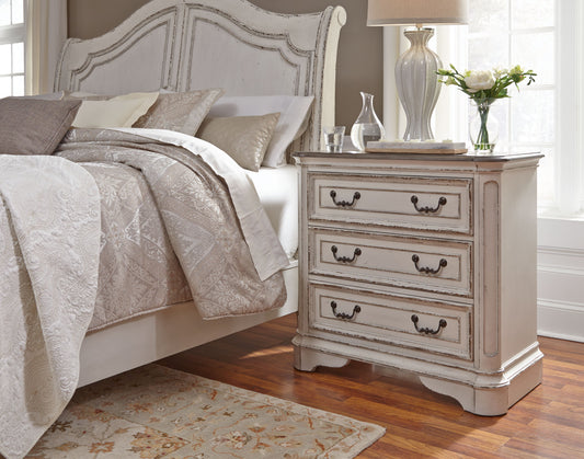 Magnolia Manor 3 Drawer Bedside Chest w/ Charging Station