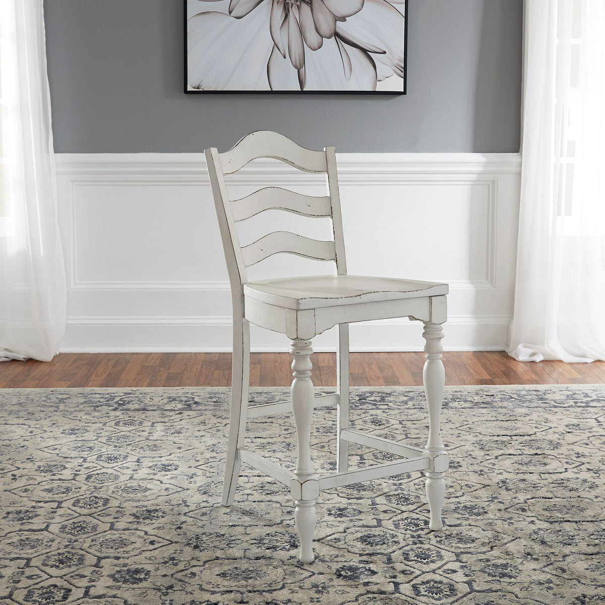 Magnolia Manor 5 Piece Gathering Table Set