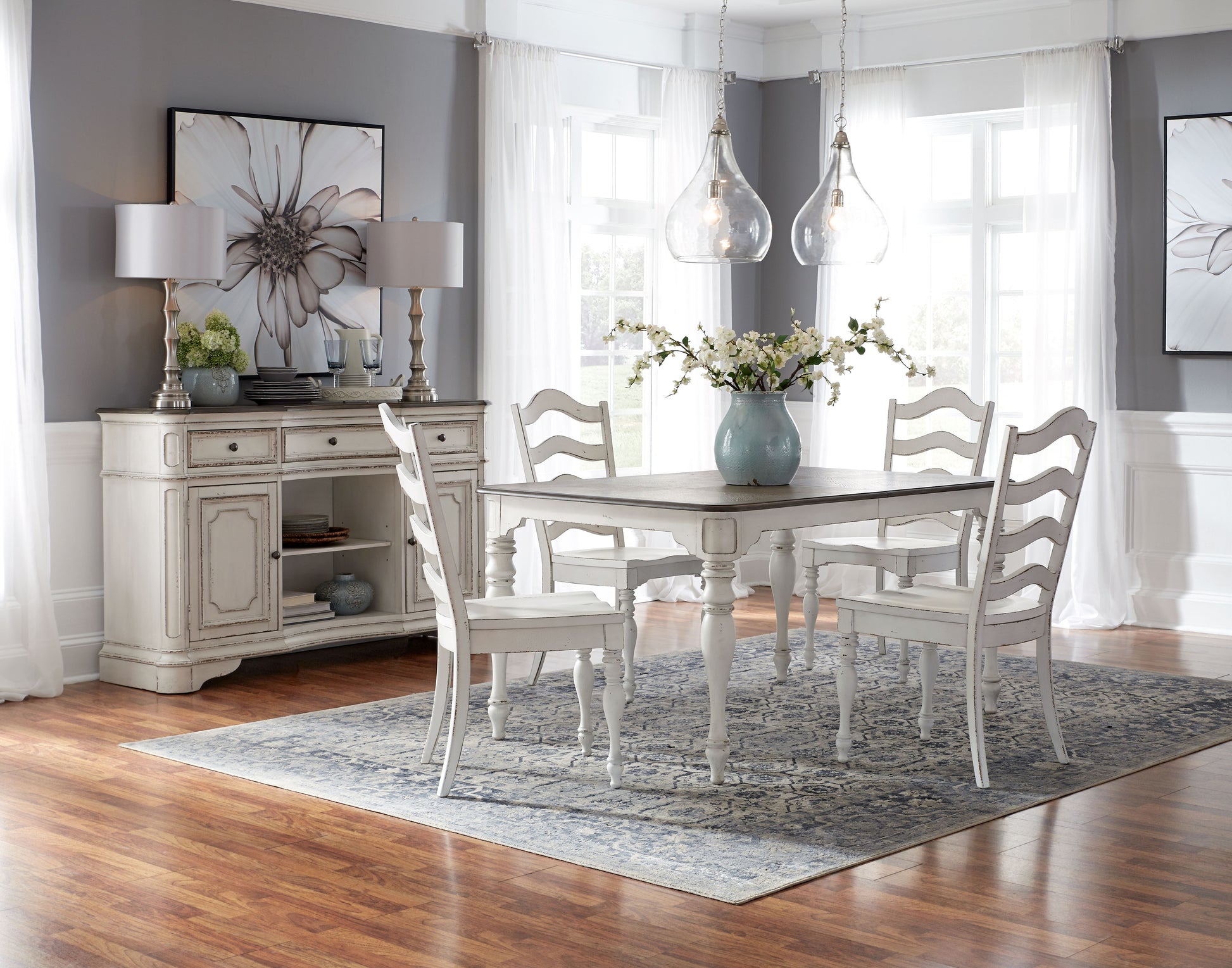 Magnolia Manor 5 Piece Leg Table Set