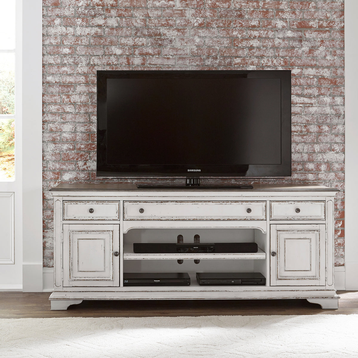 Magnolia Manor Entertainment TV Stand
