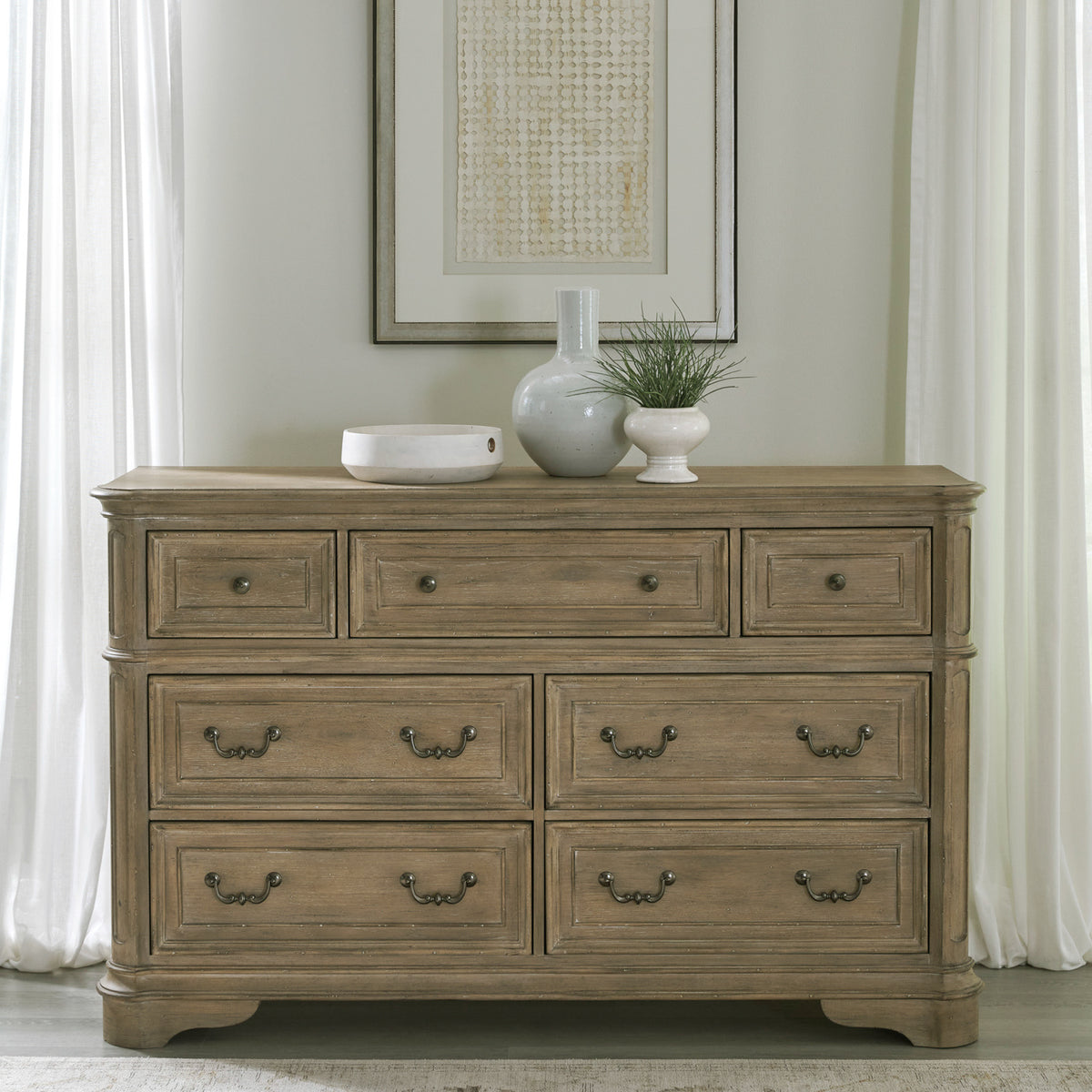 Magnolia Manor 7 Drawer Dresser (244N-BR31)