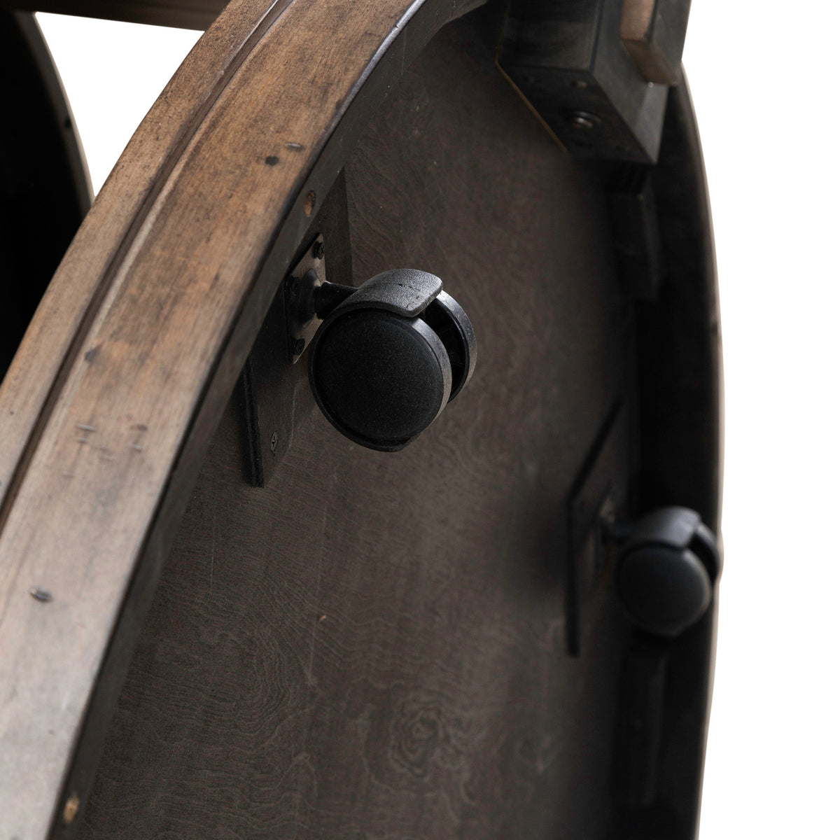 Broadmore Round Cocktail Table
