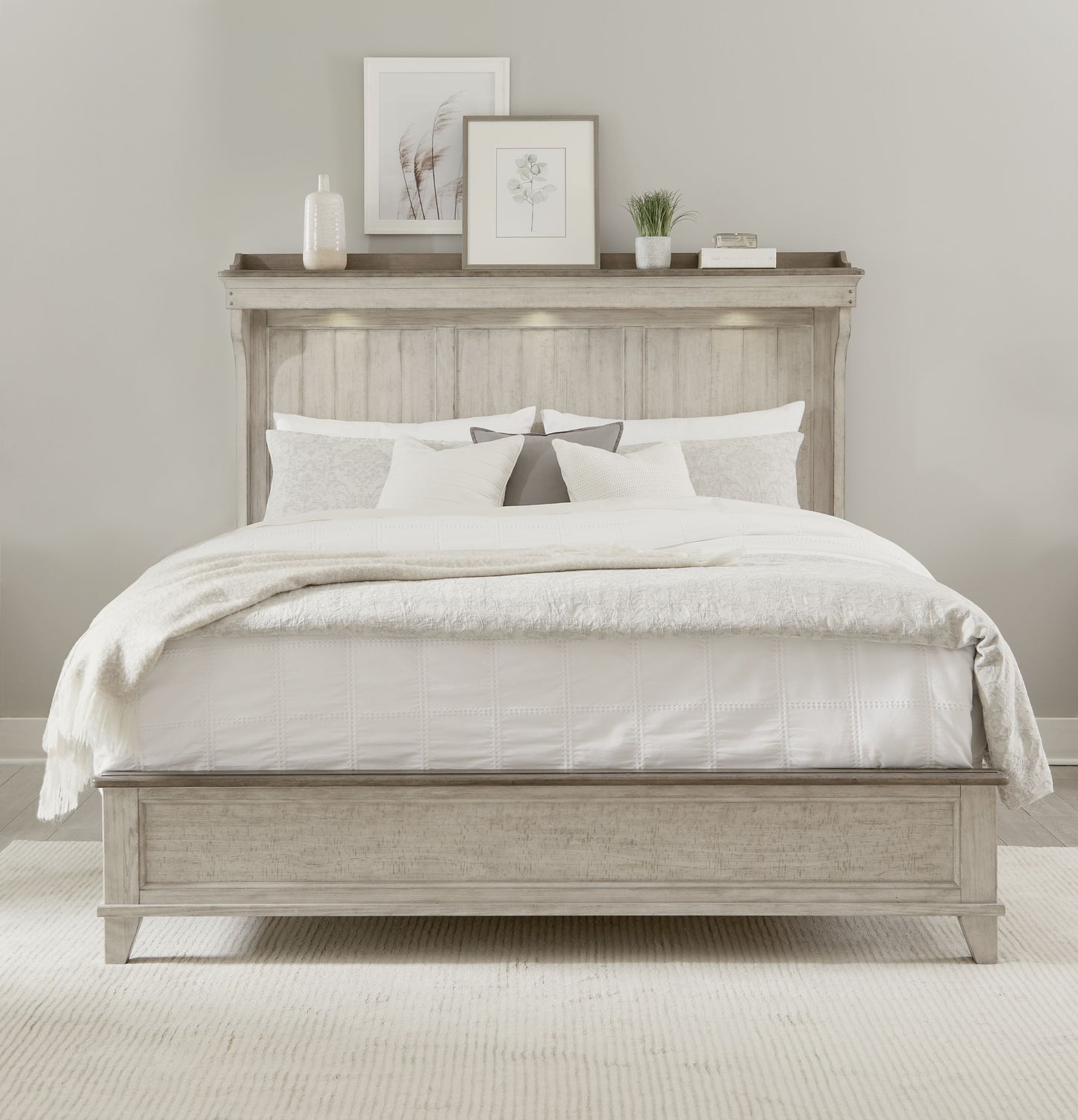 Ivy Hollow Queen Mantle Bed