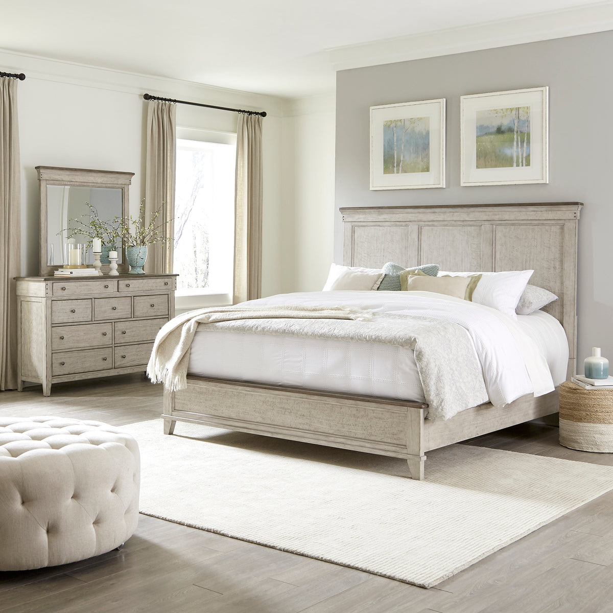 Ivy Hollow Queen Panel Bed, Dresser & Mirror Bedroom Set
