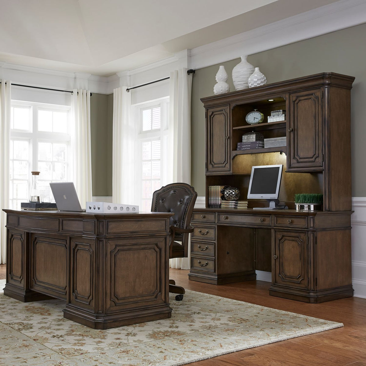 Amelia 5 Piece Jr Executive set