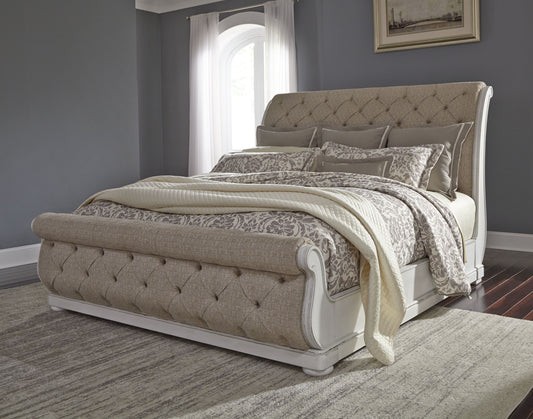 Abbey Park Queen Uph Sleigh Footboard