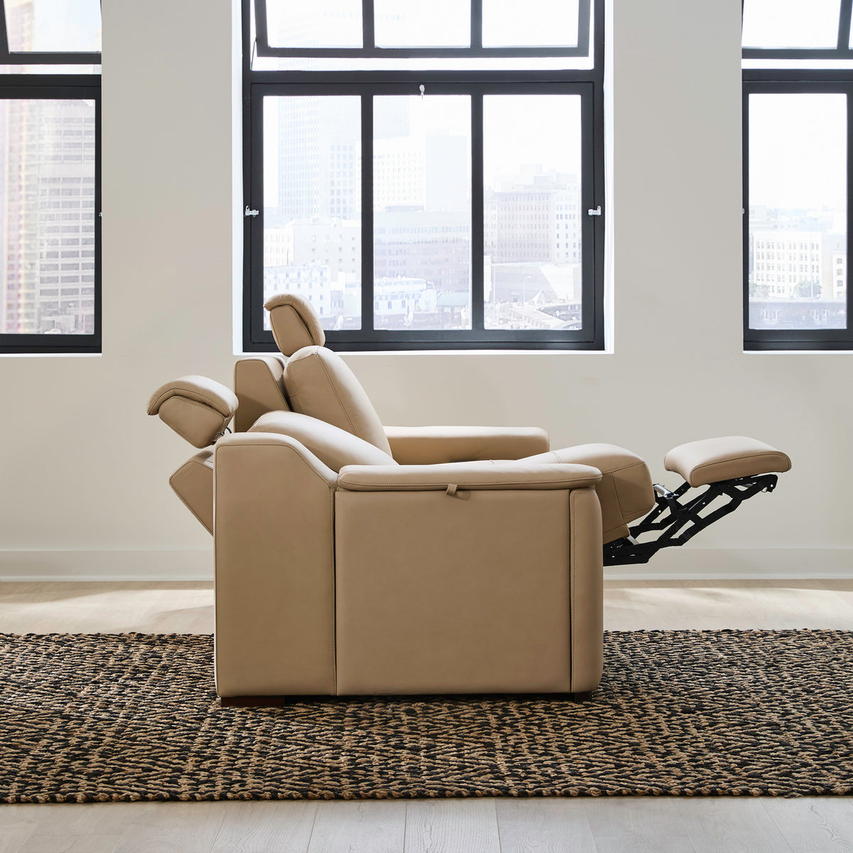 Armon Sofa with Power Footrest ZG & WS