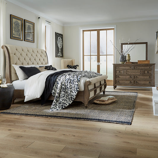 Americana Farmhouse Queen Sleigh Bed, Dresser & Mirror Bedroom Set