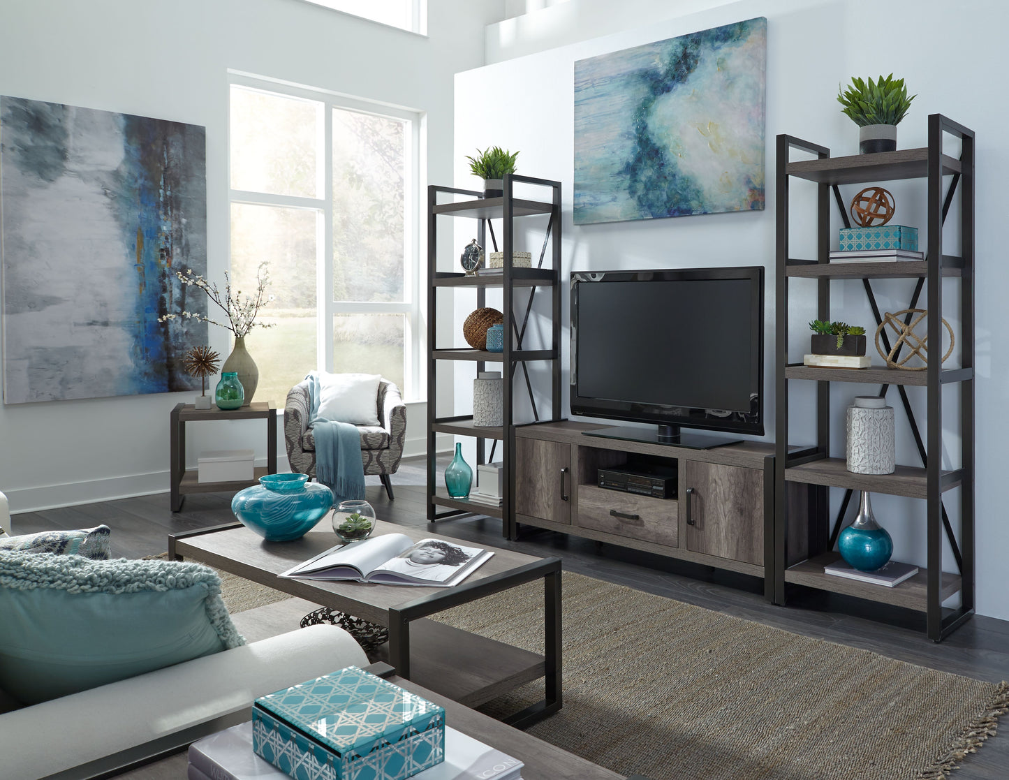 Tanners Creek Opt Entertainment Center w Piers