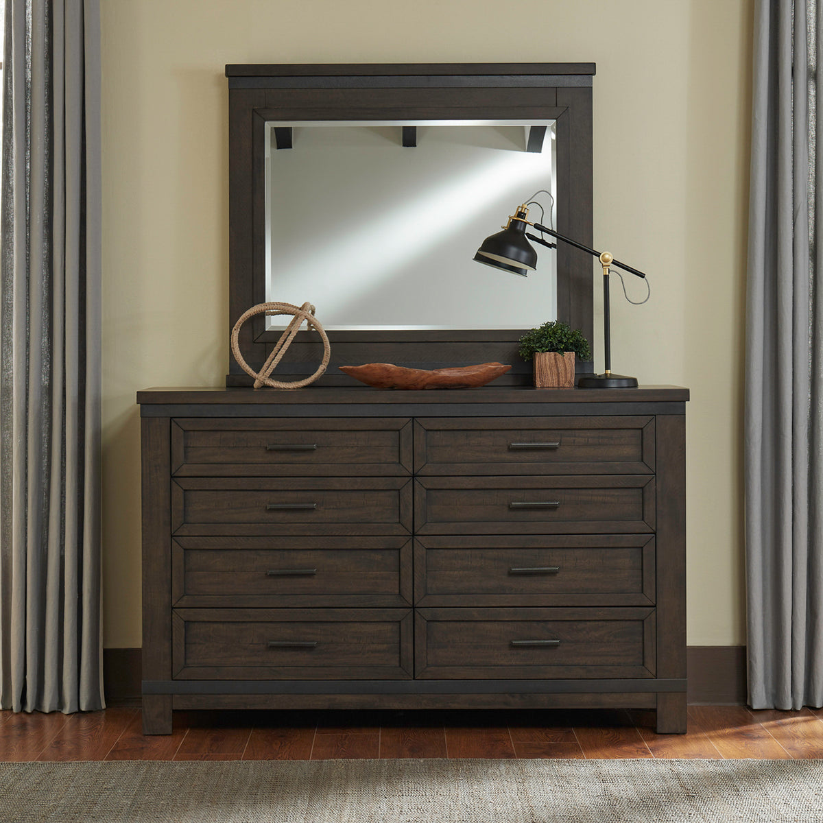 Thornwood Hills Dresser & Mirror Bedroom Set