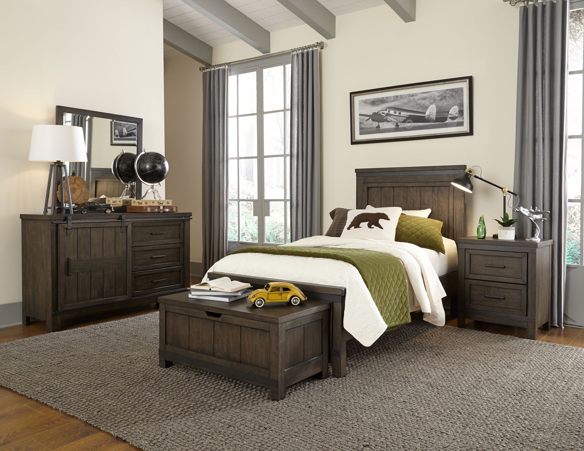 Thornwood Hills Panel Bed Rails