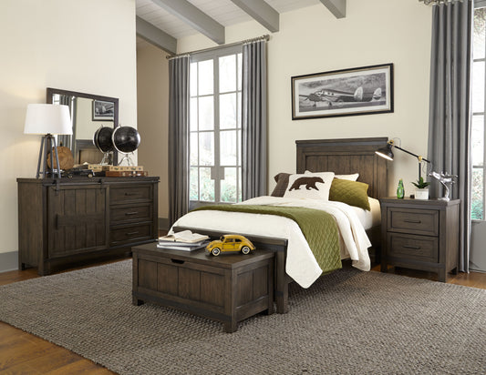Thornwood Hills Panel Bed Rails