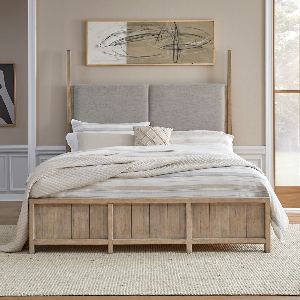 Proximity Place Queen Poster Bed, 2 Bedside Chests