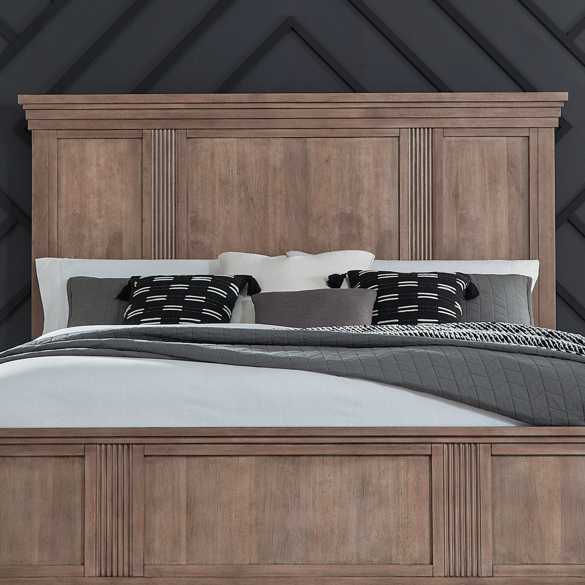 Haven Hills Queen Panel Headboard