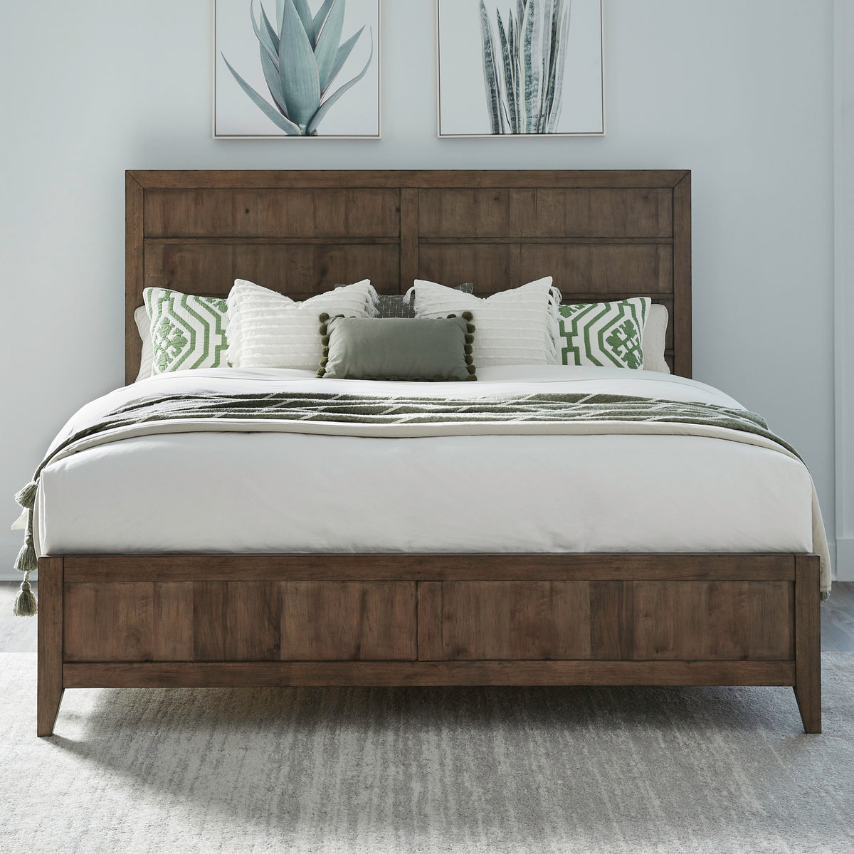 Shaker Lakes Queen Panel Bed