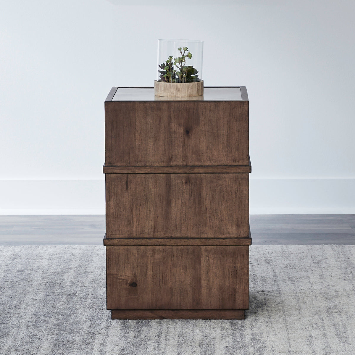 Shaker Lakes Chairside Table