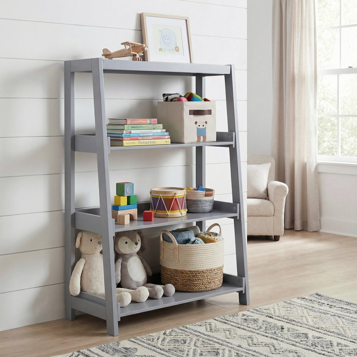 Sloane Bookcase, 3 Fixed Shelves