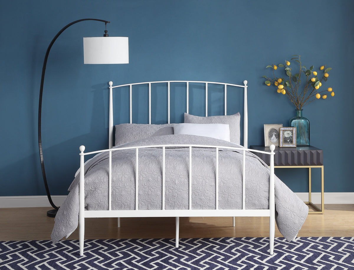 Full Size Metal Bed, White