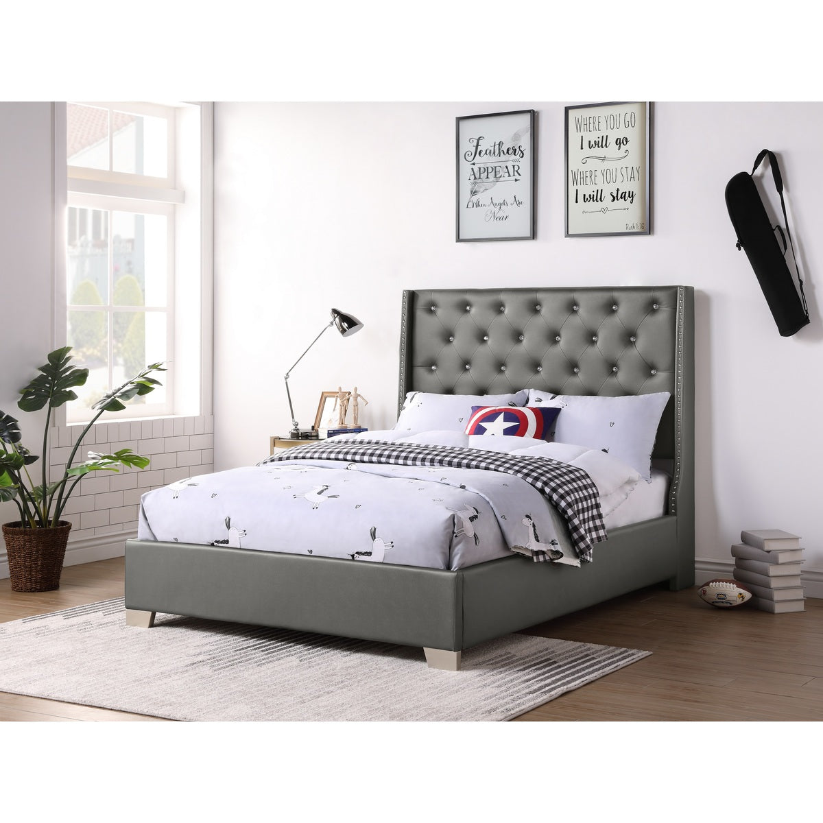 Uphl Pu Bed, Silver