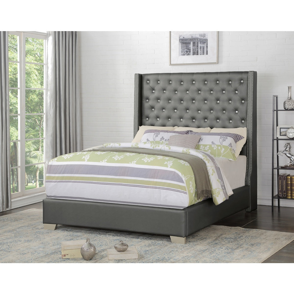 Uphl Pu Ek Bed, Silver