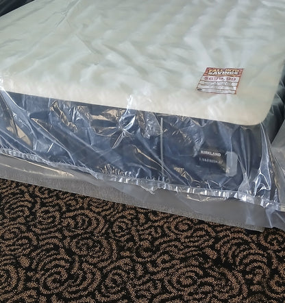 Overstock Stearns & Foster Lakeridge No Pillow Top Queen Mattress - Eastman floor photo